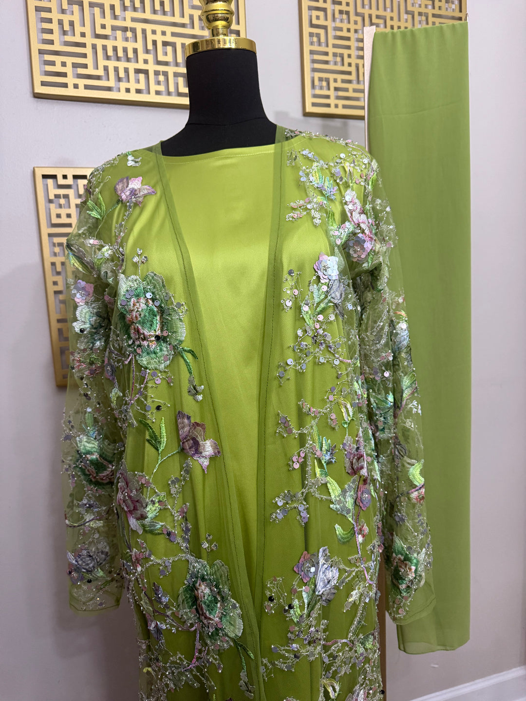 Rose Garden Abaya