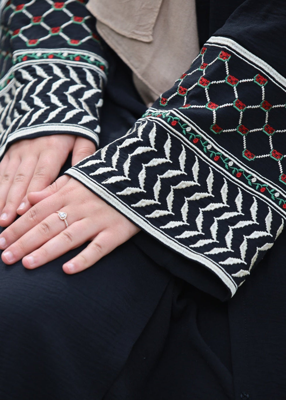 Black Watermelon Kuffiyeh Abaya